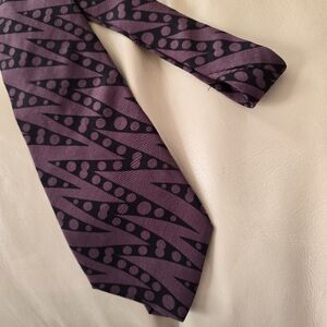 Halston Purple and Black Italian Silk Tie Necktie